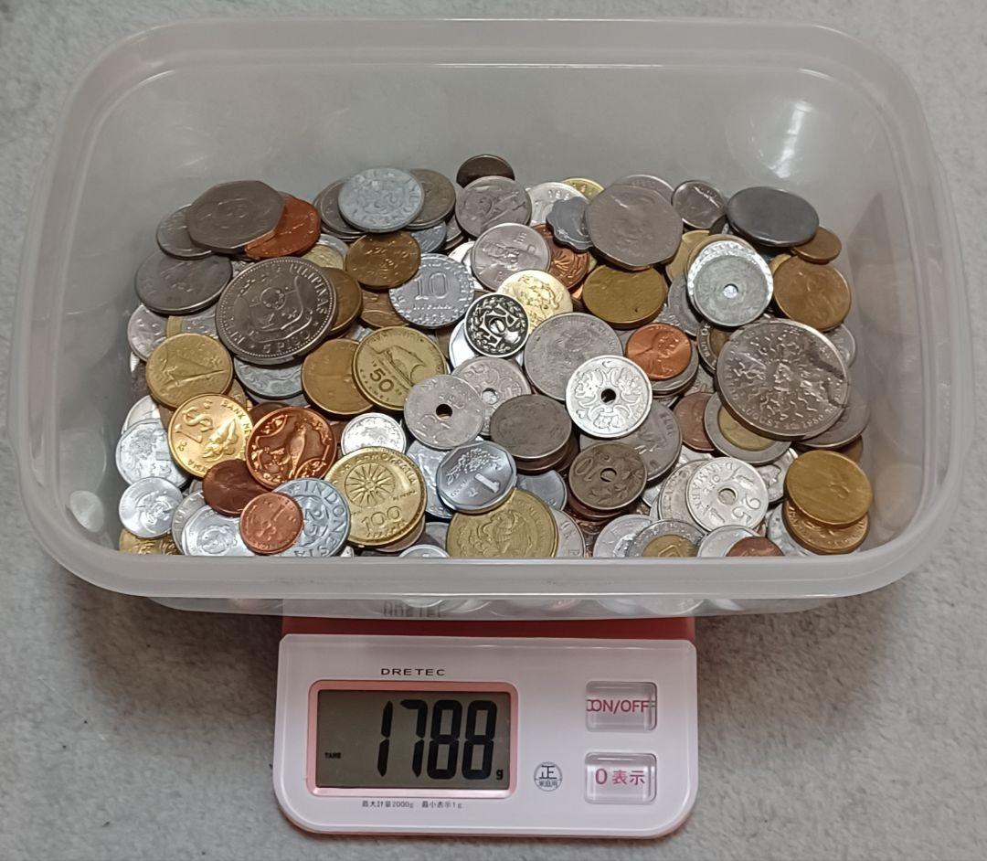 重さ3.5キロ以上の海外(外国)硬貨とおまけ付き(銀貨のおまけ)