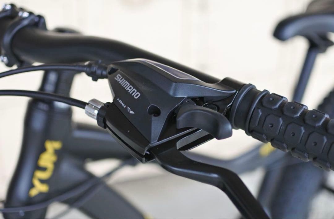 26インチファットバイク YUM FAT BIKE