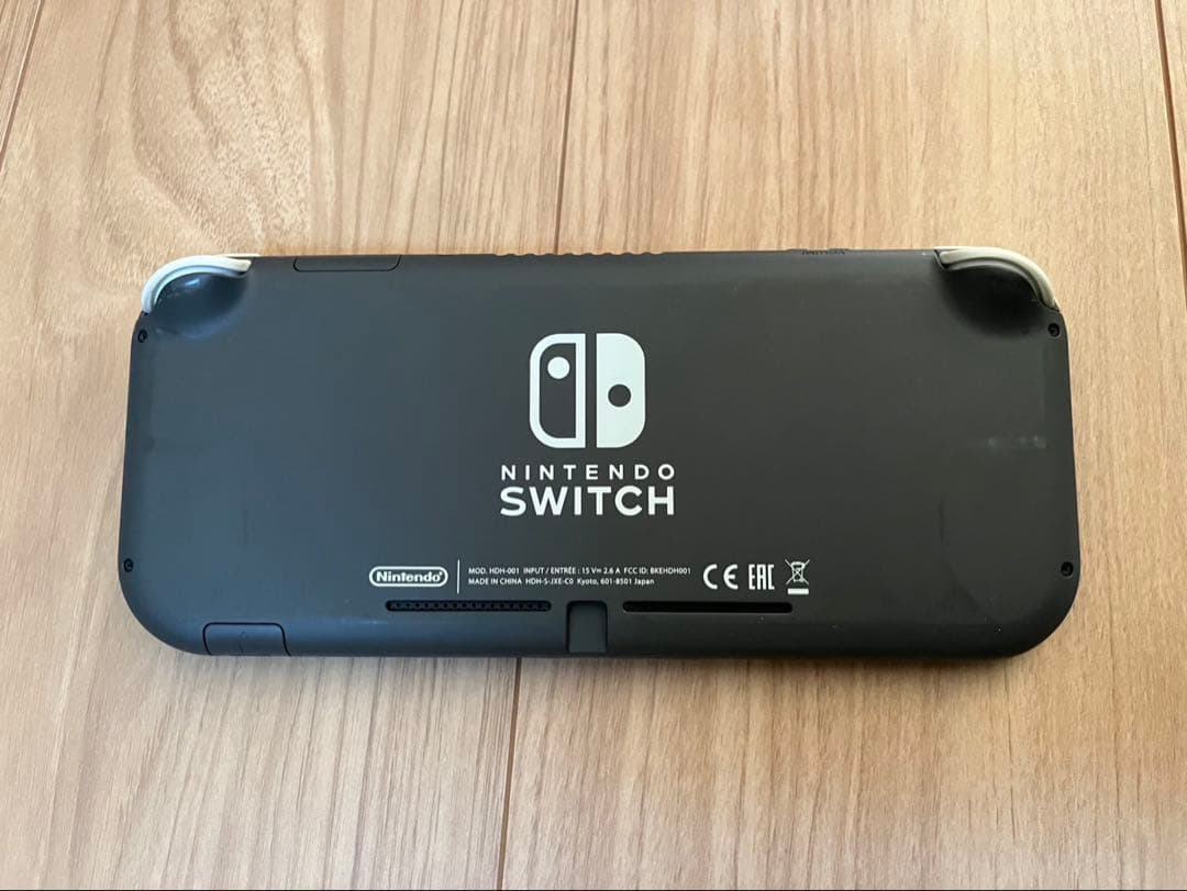 NintendoSwitchLite 本体セット ワイヤレスコントローラー2個付