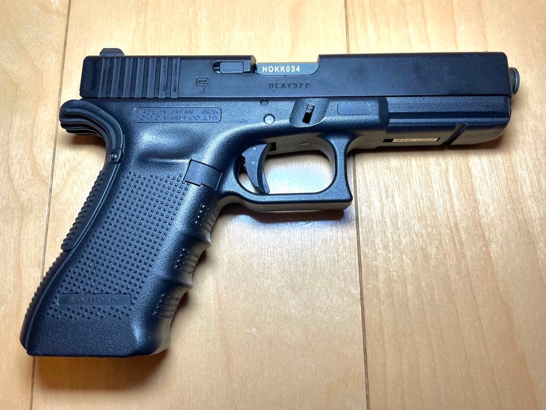東京マルイ　グロック17 GEN4 カスタムパーツ組込　マガジン2本付　ガスブロ