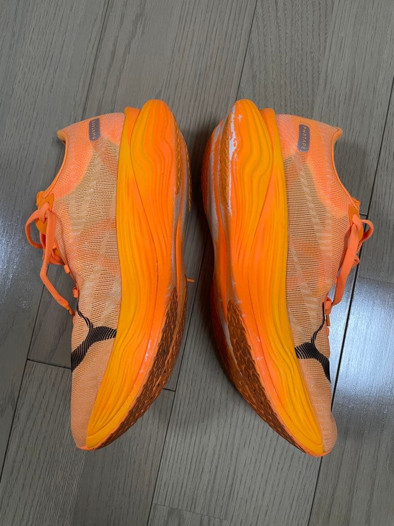 プーマ（PUMA）ディヴィエイトニトロエリート3 オレンジ　27センチ