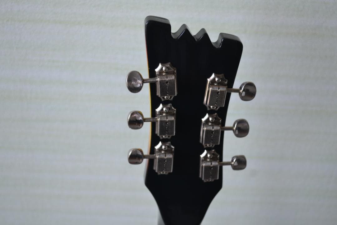 Mosrite モズライト 黒雲 エレキギターベンチャーズモデル値下げ