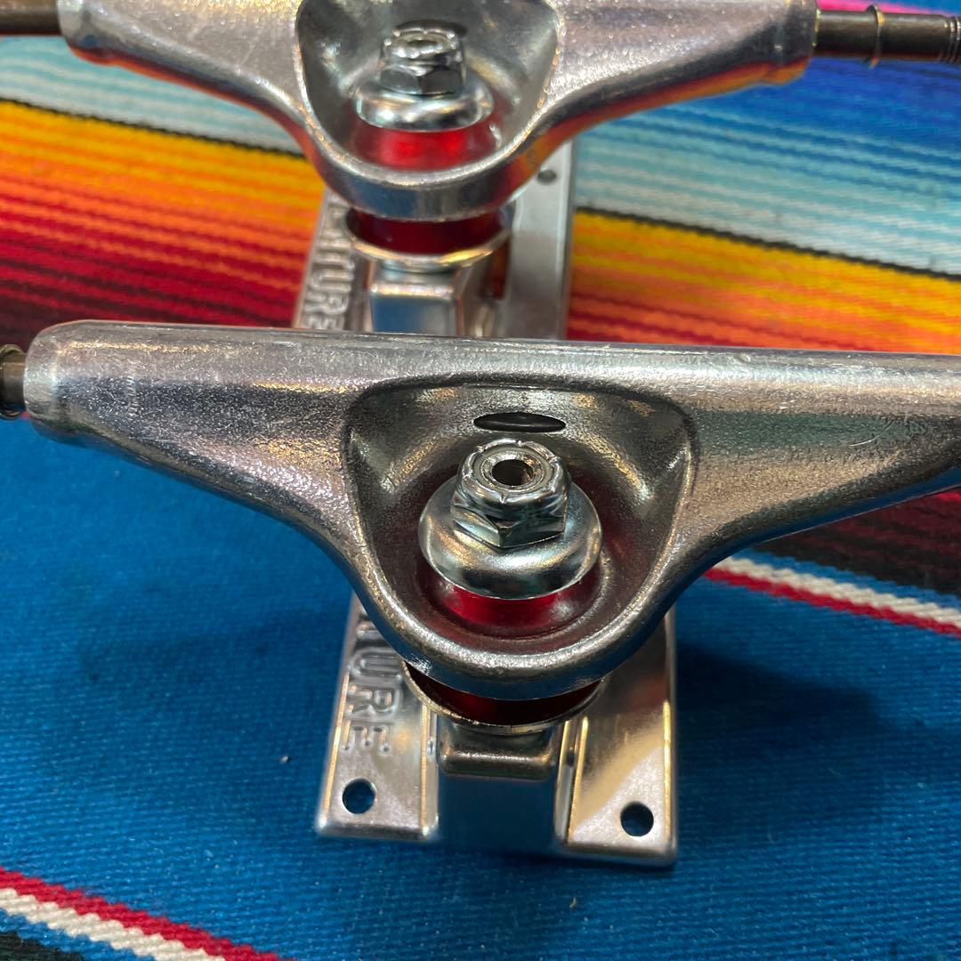 ベンチャー　venture スケボートラック5.0LOW 軽量モデル