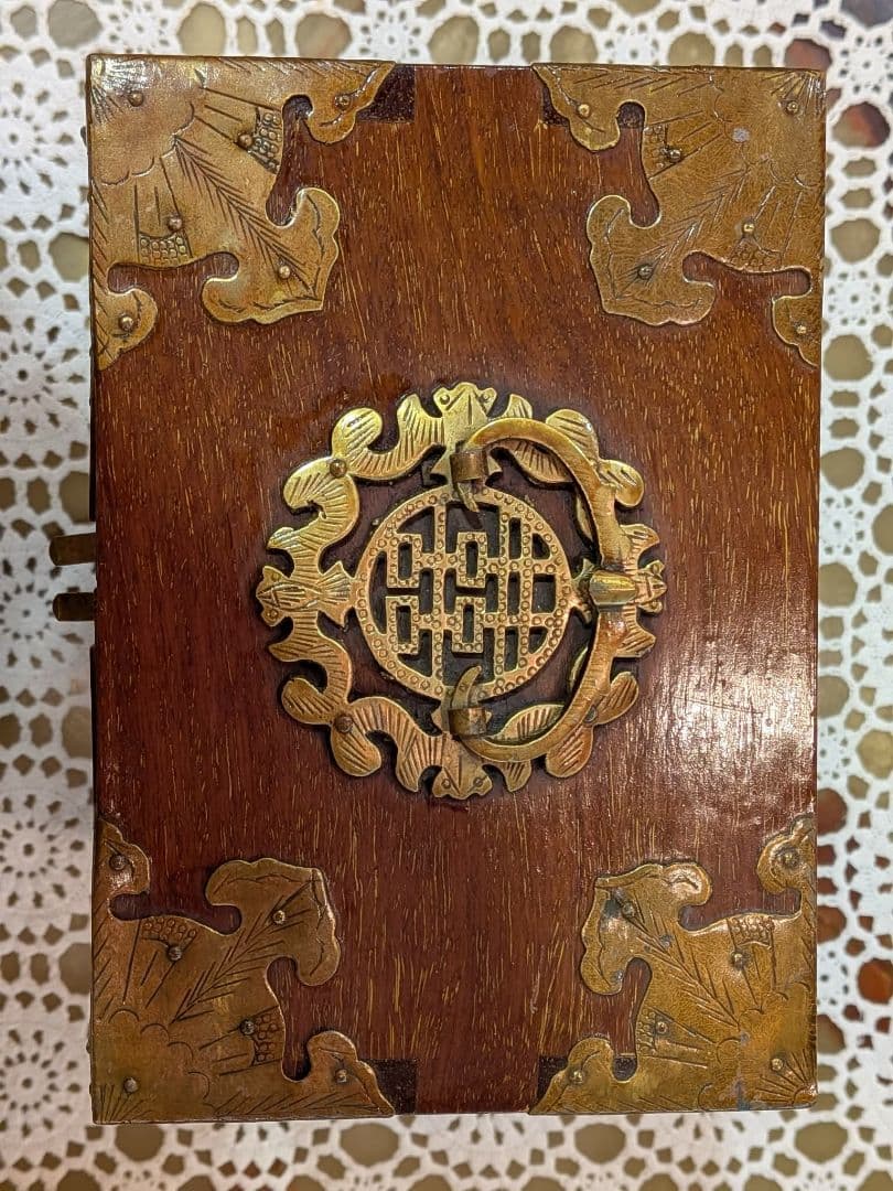 アンティーク 中国 宝石箱 キャビネット 高さ25㎝×横17.5㎝×奥行12㎝