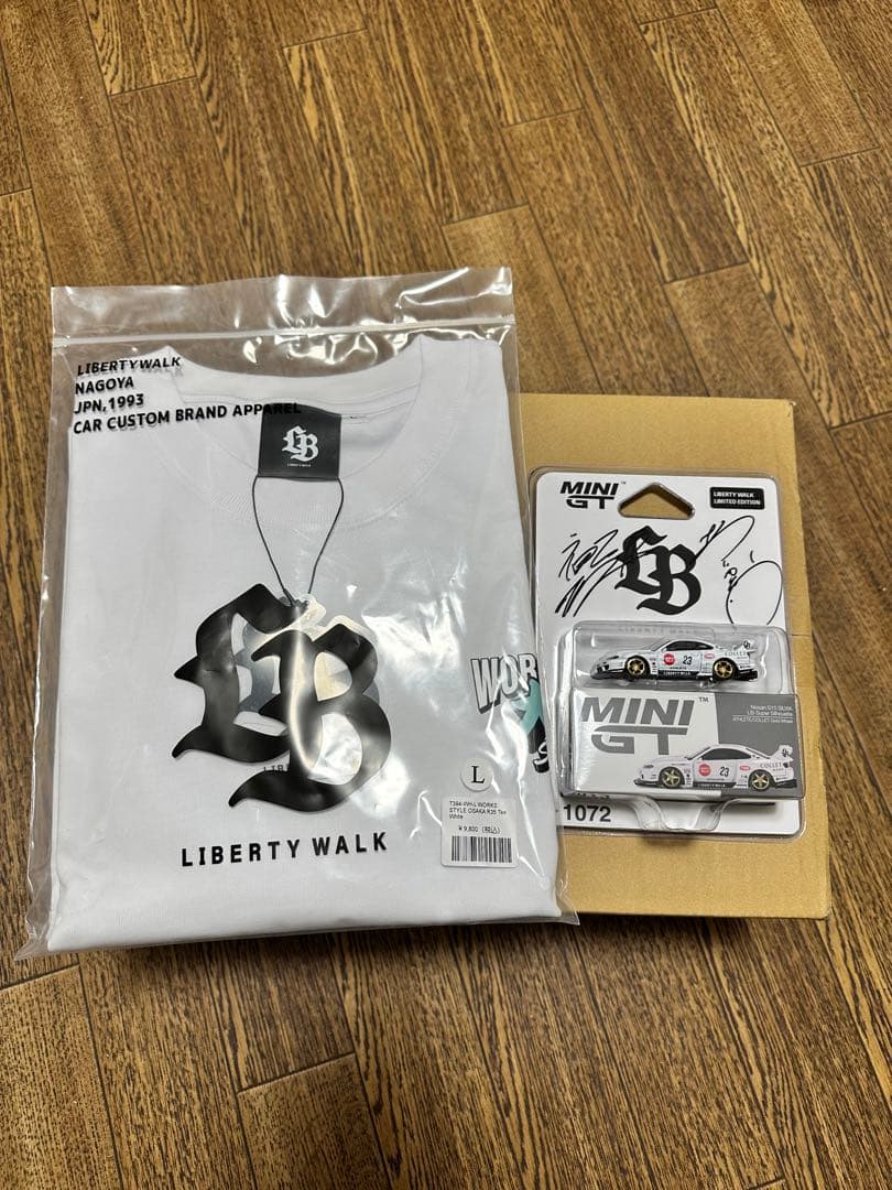 Liberty Walk Osaka S15 ミニカーサイン入り　Tシャツ L