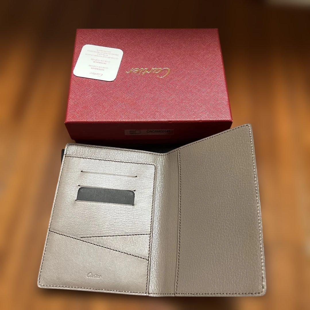 Cartier☆新品カルティエパスポートケース