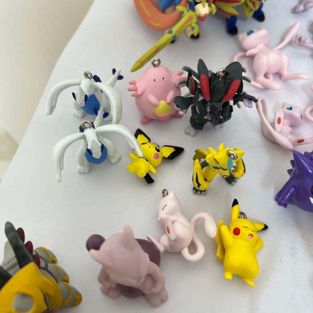 ポケモンフィギュアモンコレキーホルダー指人 形ソフビまとめ売り