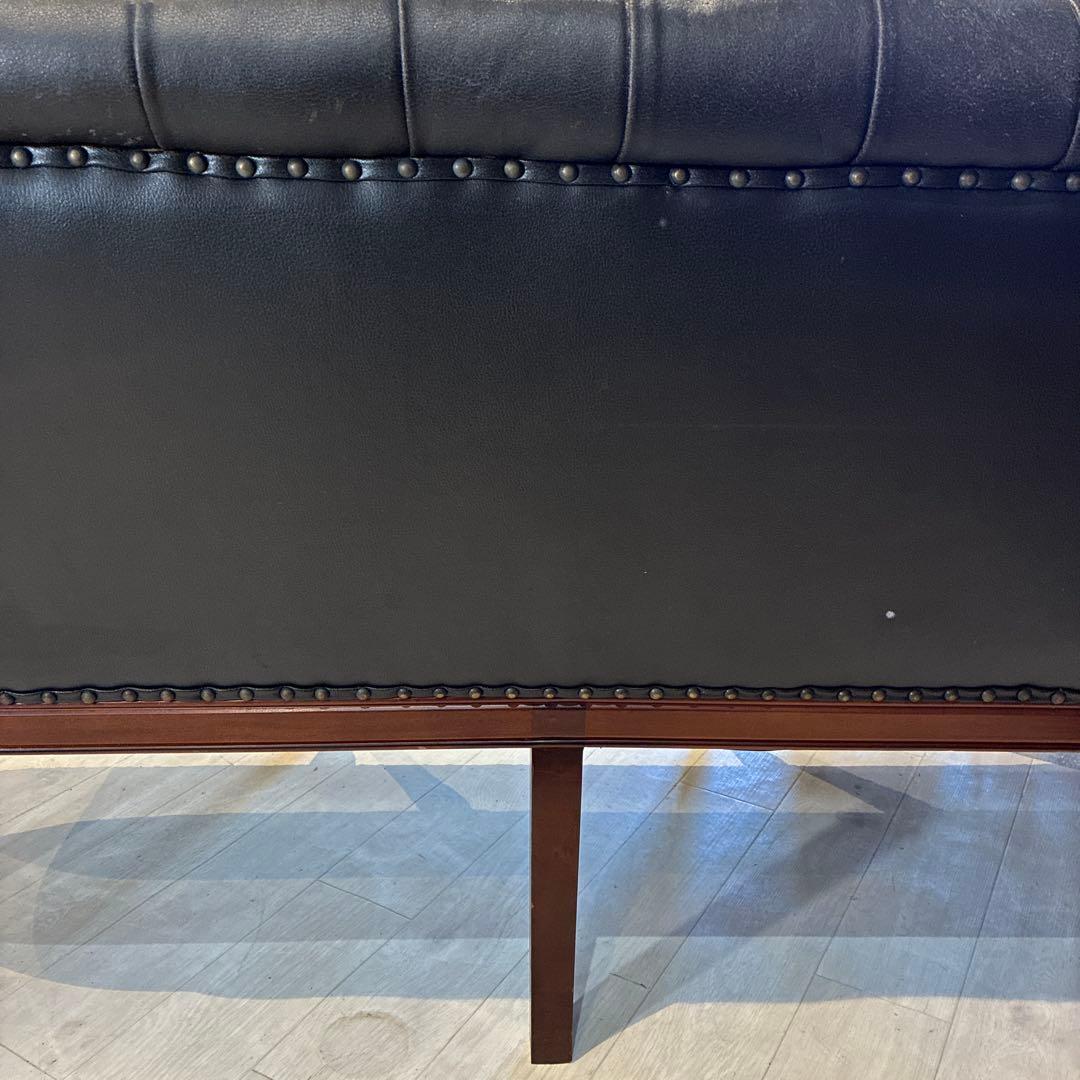 クラシックレザーソファ