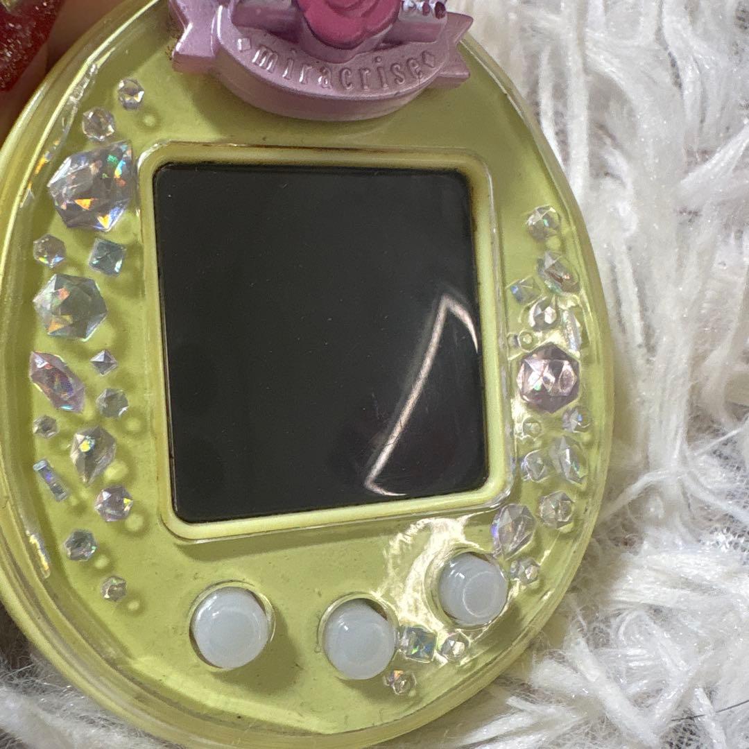 たまデコピアス付き Tamagotchi P's イエロー本体期間限定値下げ‼️