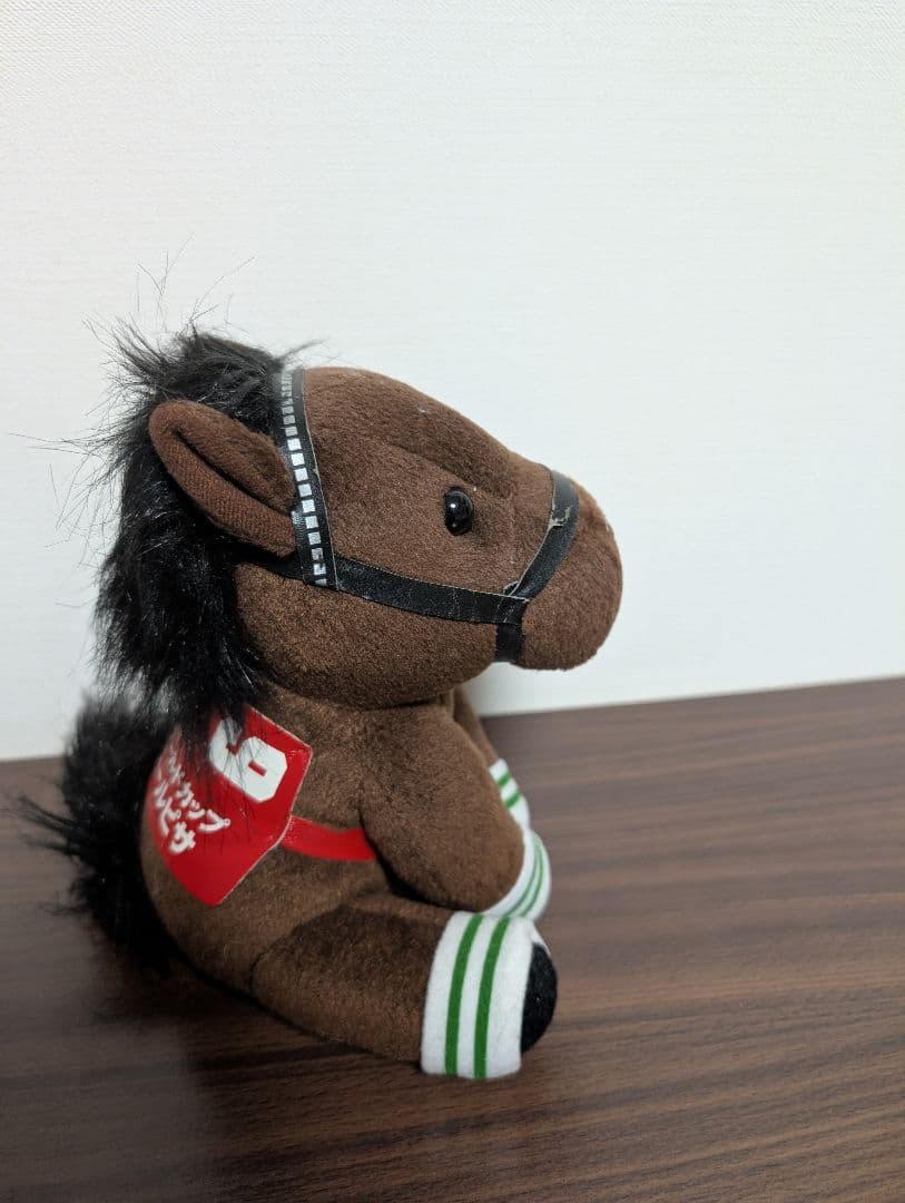 ヴィクトワールピサぬいぐるみMサイズ　競馬　ウマ娘