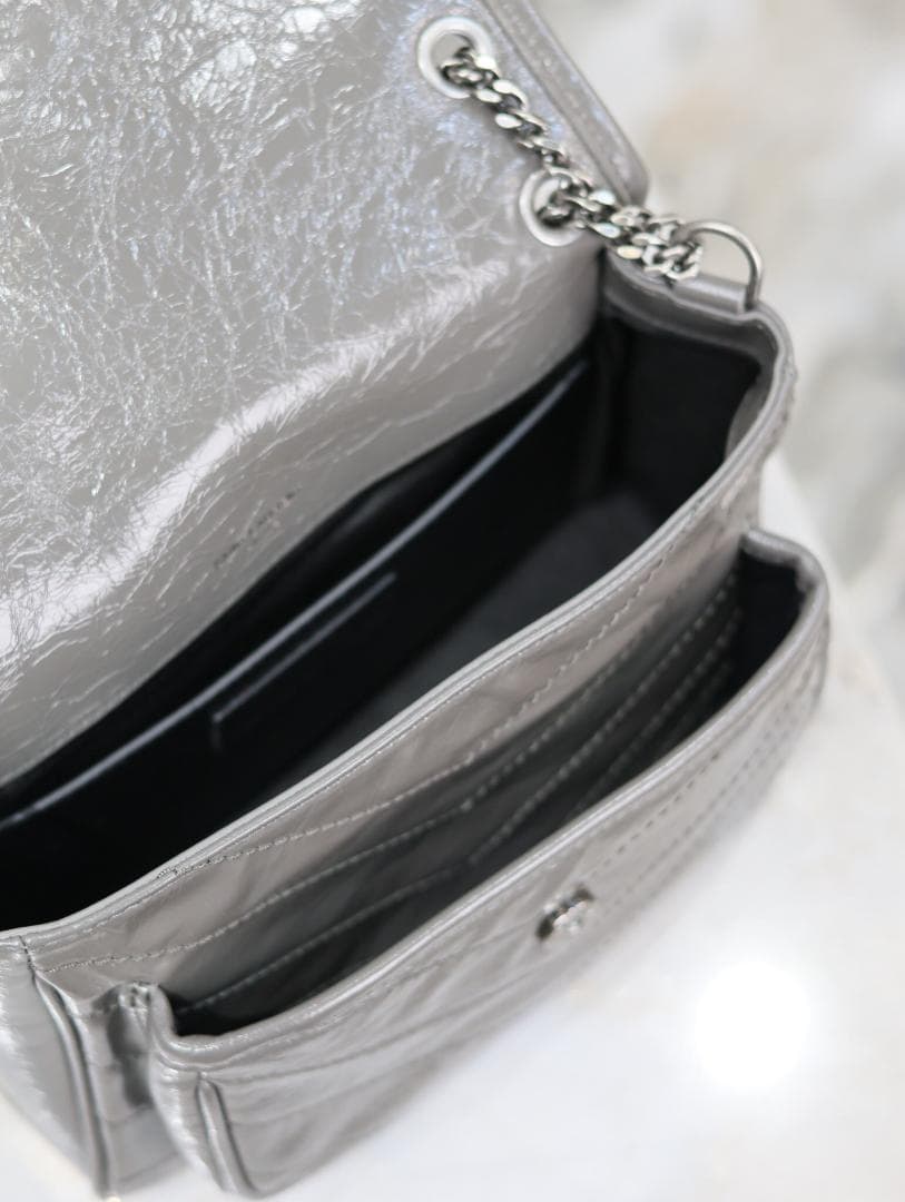 美品ノベルティ　ショルダーバッグ　ブラック　バッグ