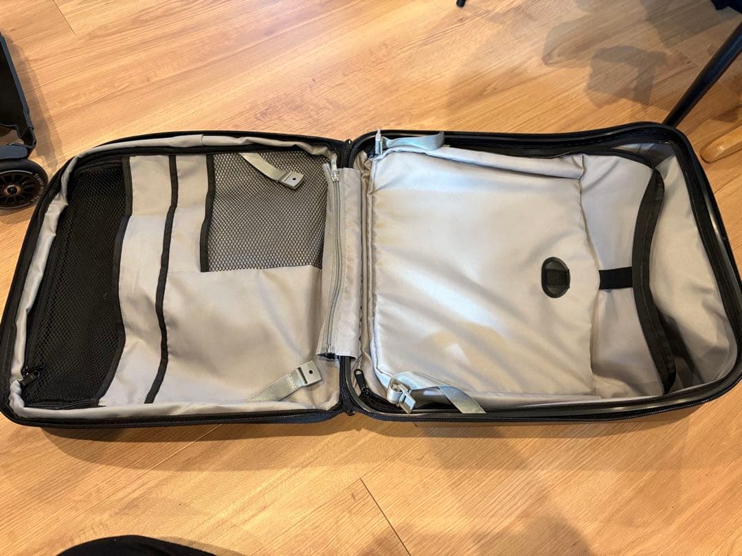 Q-BOX 乗れるキャリーケース　スーツケース