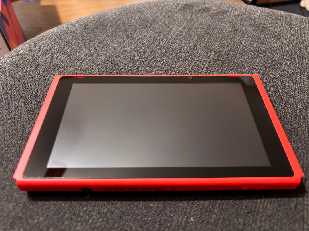 switch 本体 マリオレッド　コントローラー2個セット