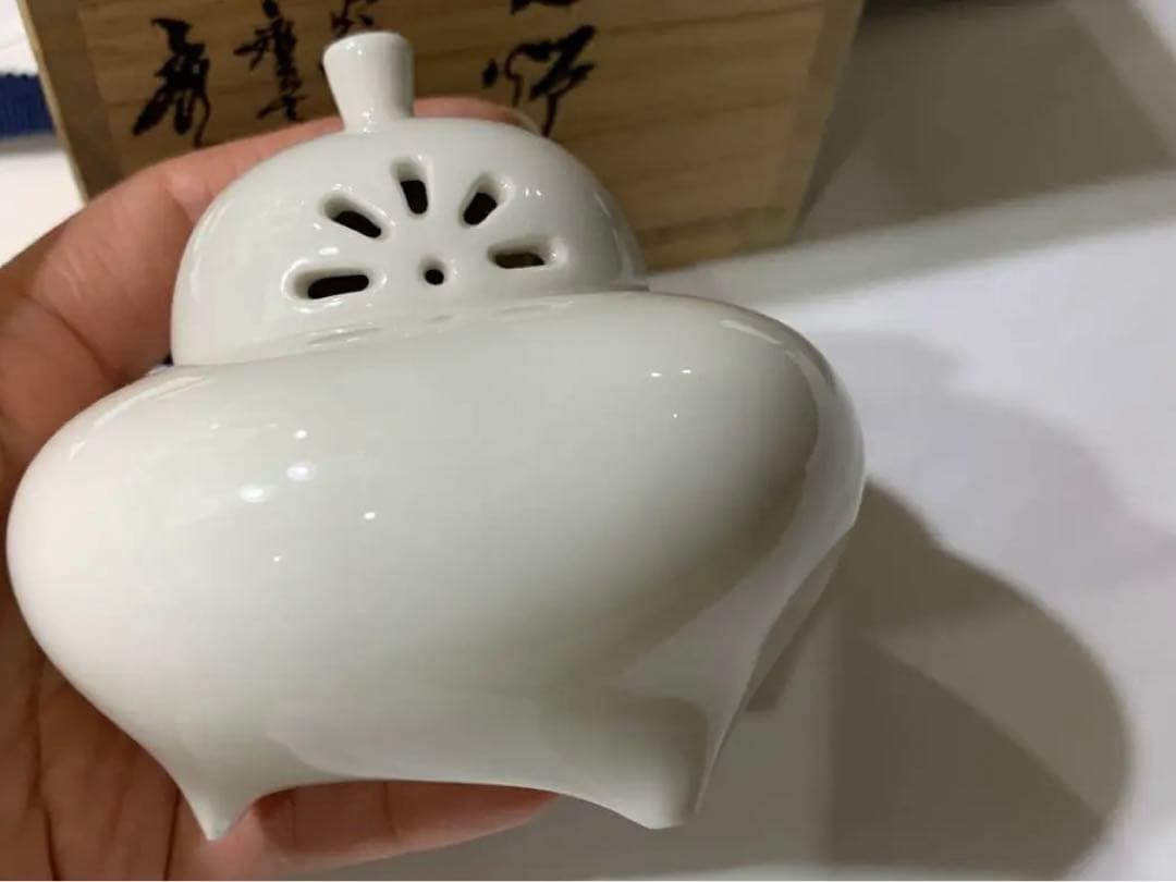 砥部焼　淡黄磁　香炉