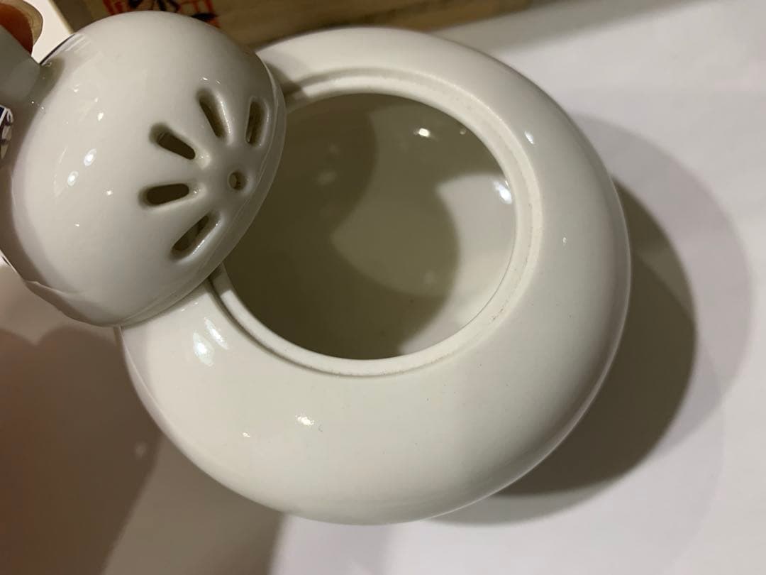 砥部焼　淡黄磁　香炉