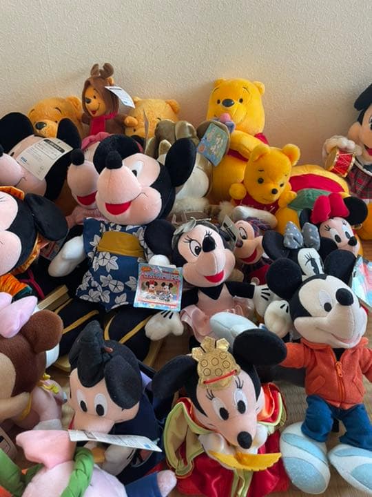 Disney ディズニー　ぬいぐるみ　まとめ売り　約54体