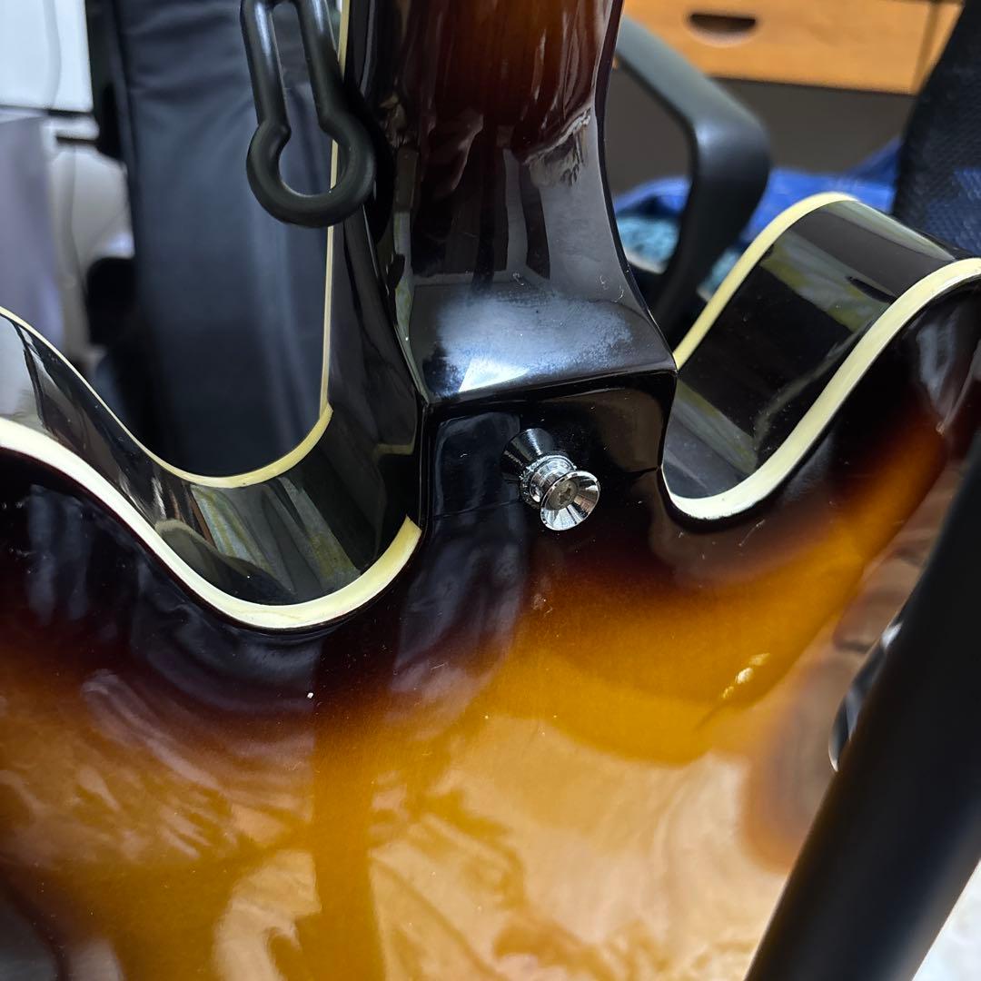 エレキギター サンバースト セミホロウボディ