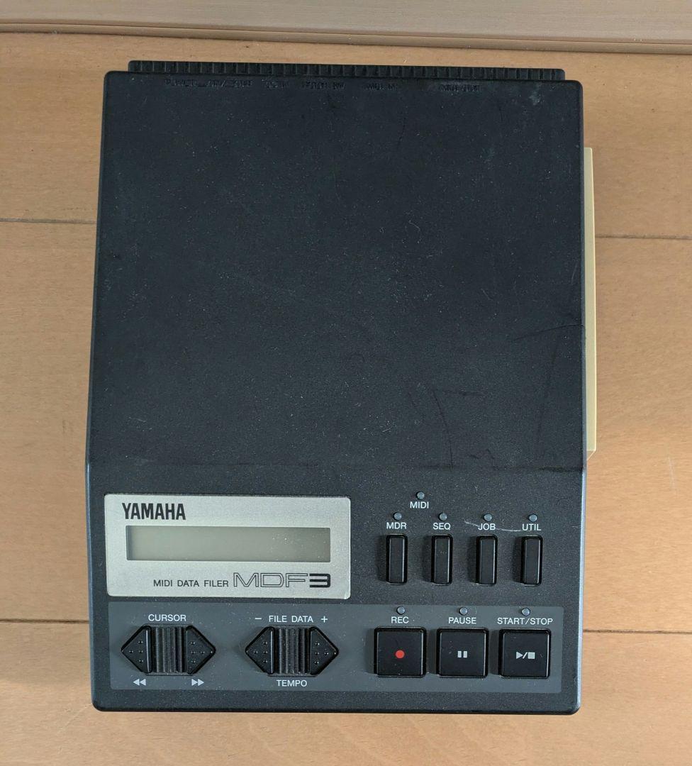 ヤマハ　シンセサイザー　EOS B700　MDF3　ジャンク扱い品