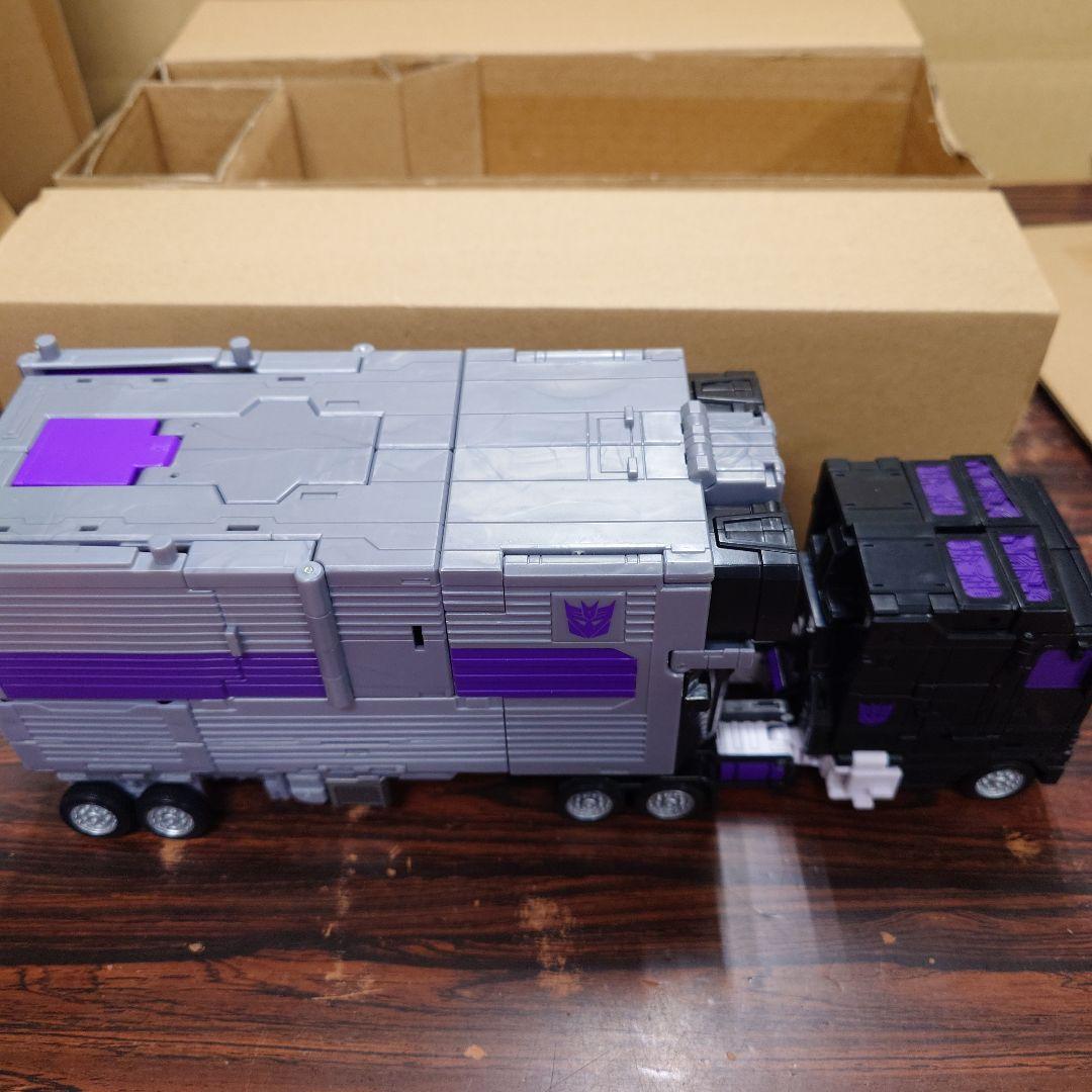 トランスフォーマーレガシー　モーターマスター　TL-13 フィギュア