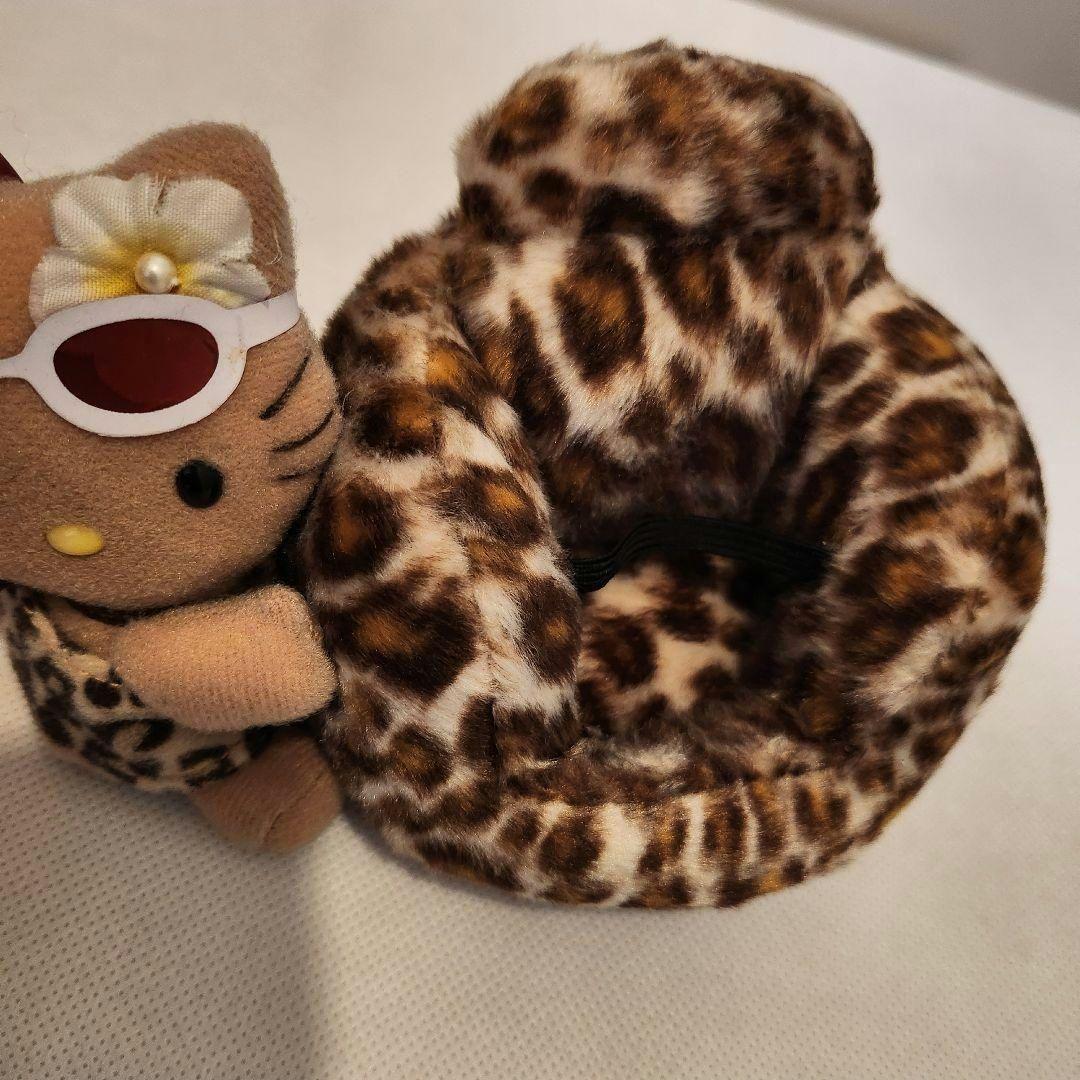 2002年製 ハローキティ ガングロ ヒョウ柄 携帯電話ホルダー カー用品