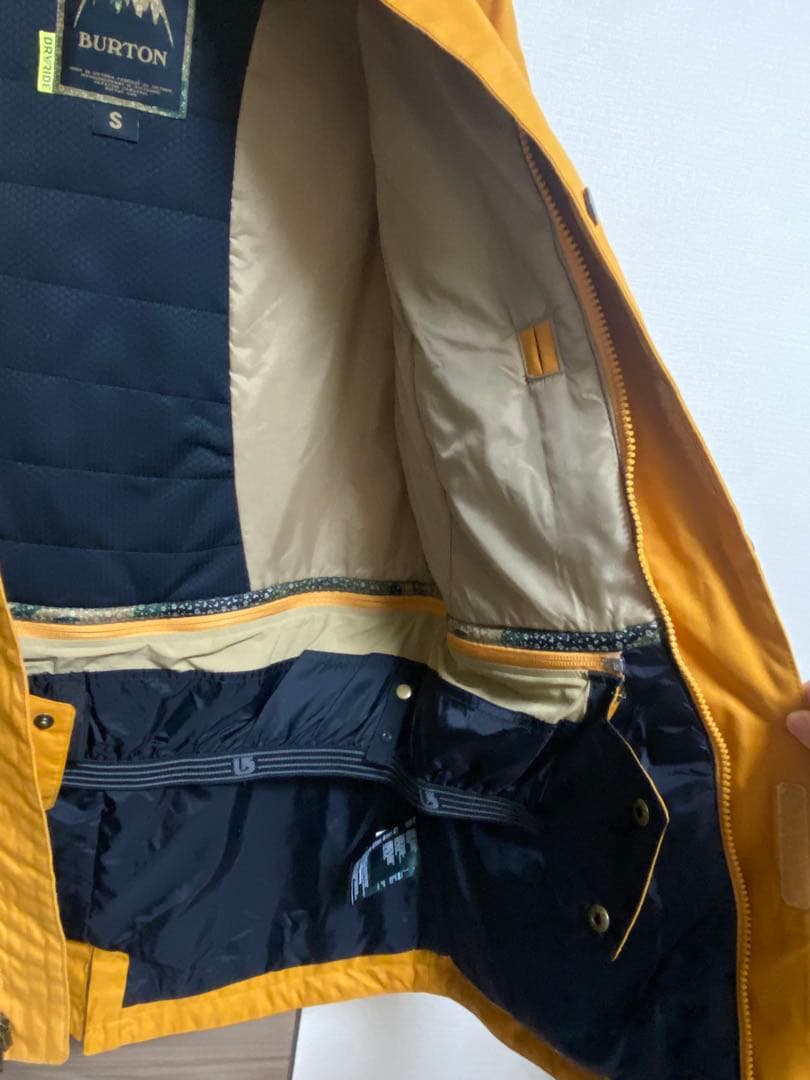 BURTON マスタード フード付きジャケット
