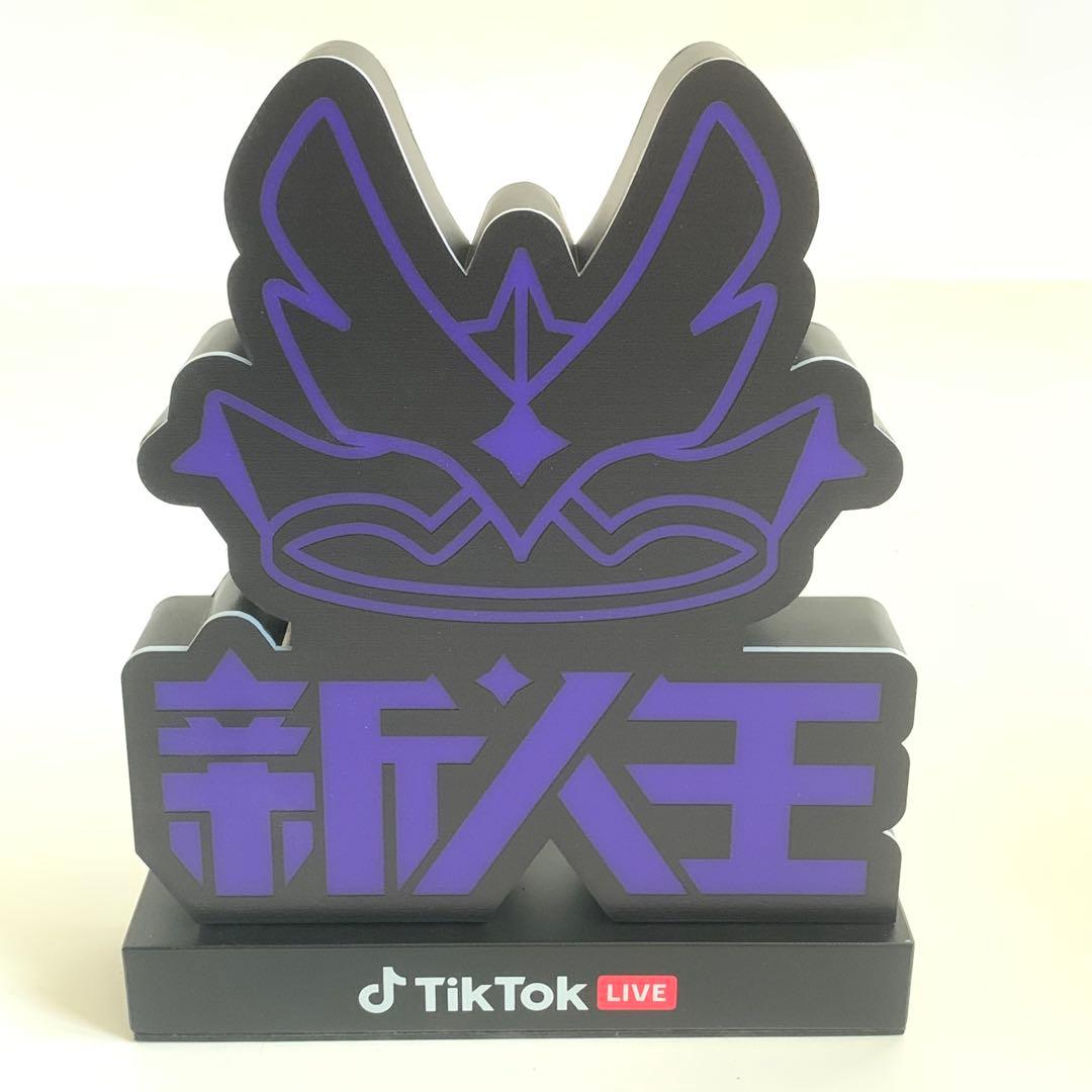 TikTok LIVE 限定ギフト 新人王 LED看板