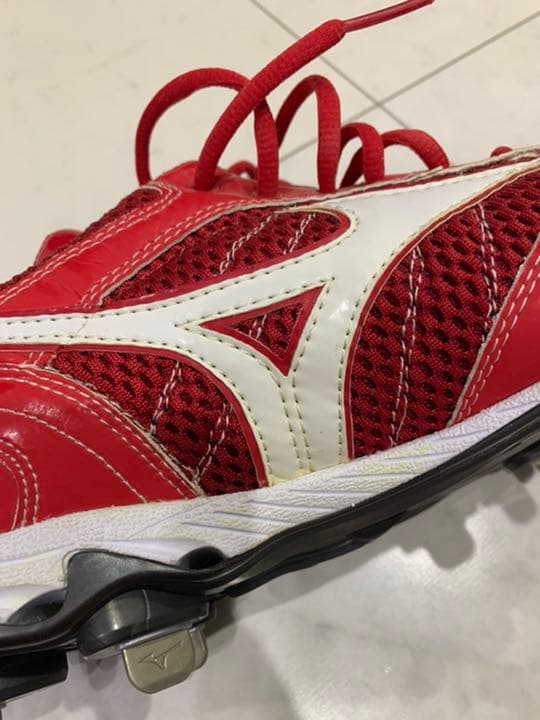 ミズノプロ 新井貴浩モデル　広島　レプリカスパイク