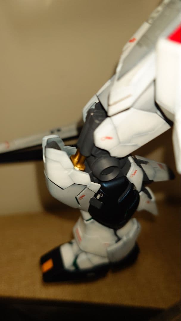 MG νガンダムver.Ka LEDライト機能付き 全塗装組立済