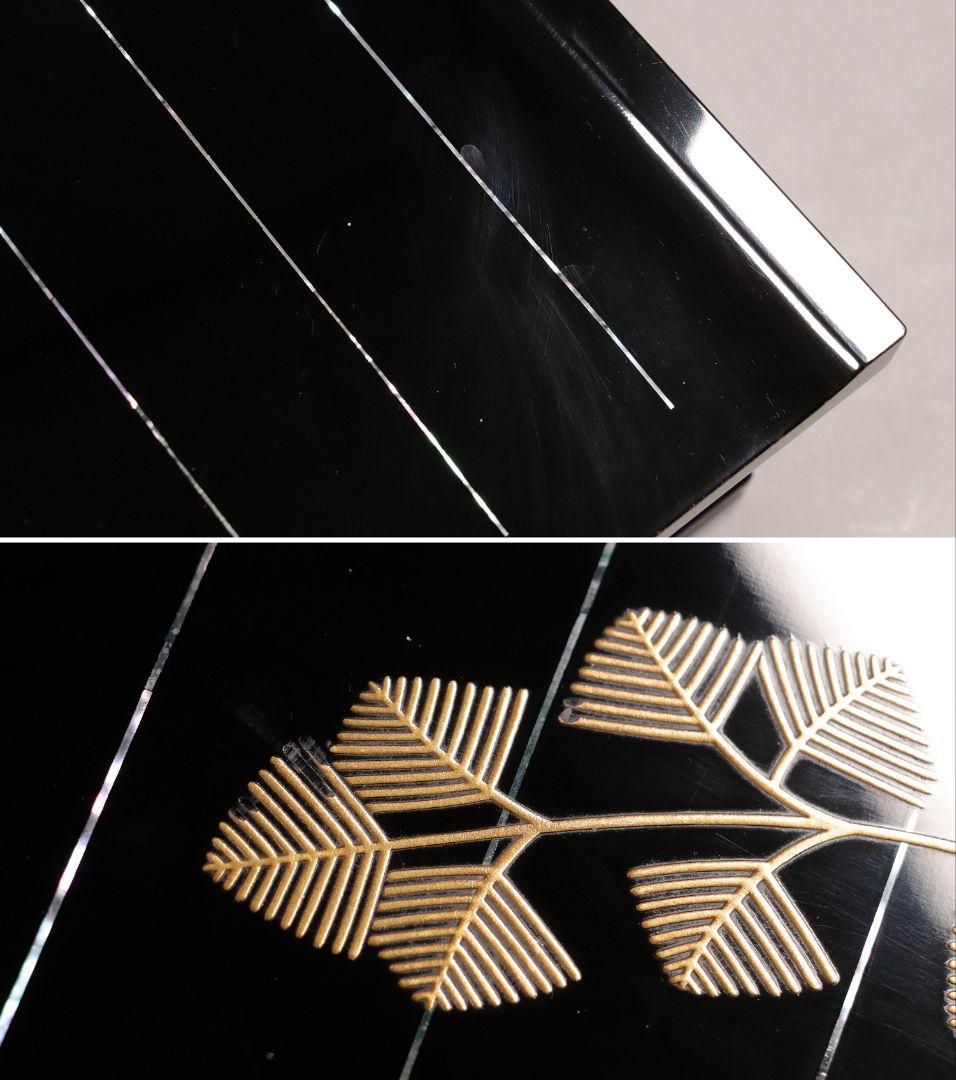 加賀蒔絵師 小松芳光作 松紋様 金蒔絵 螺鈿 黒塗卓 共箱 平卓 花台 M960