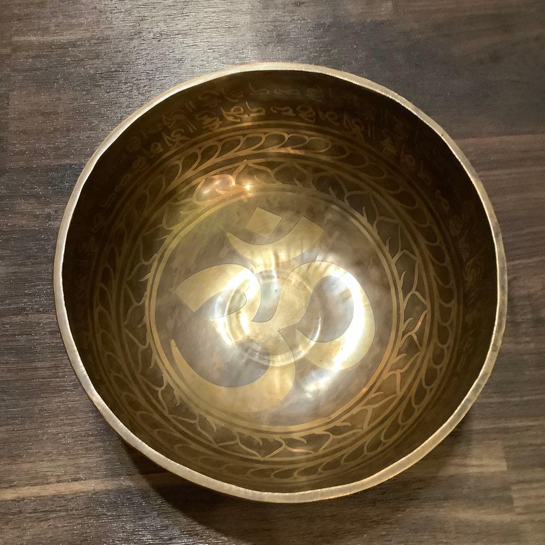 No17 チベット産 シンギングボウル 新品 チベタンボウル 21.5cmＡＵＭ