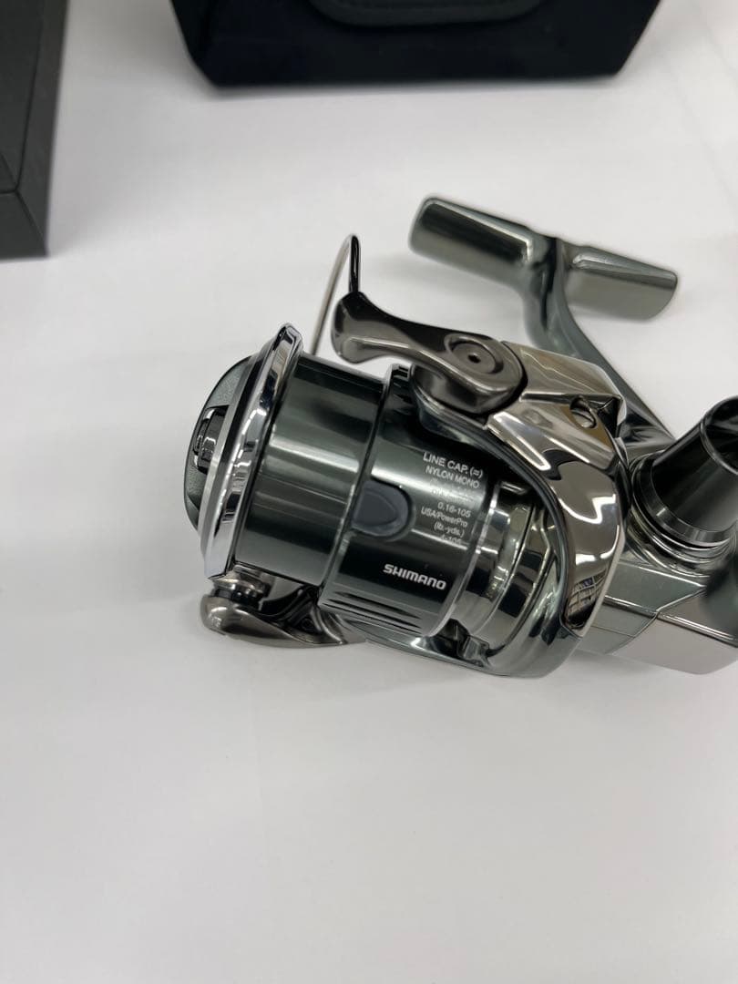 極美品 シマノ 22ステラ c2000shg おまけ付き