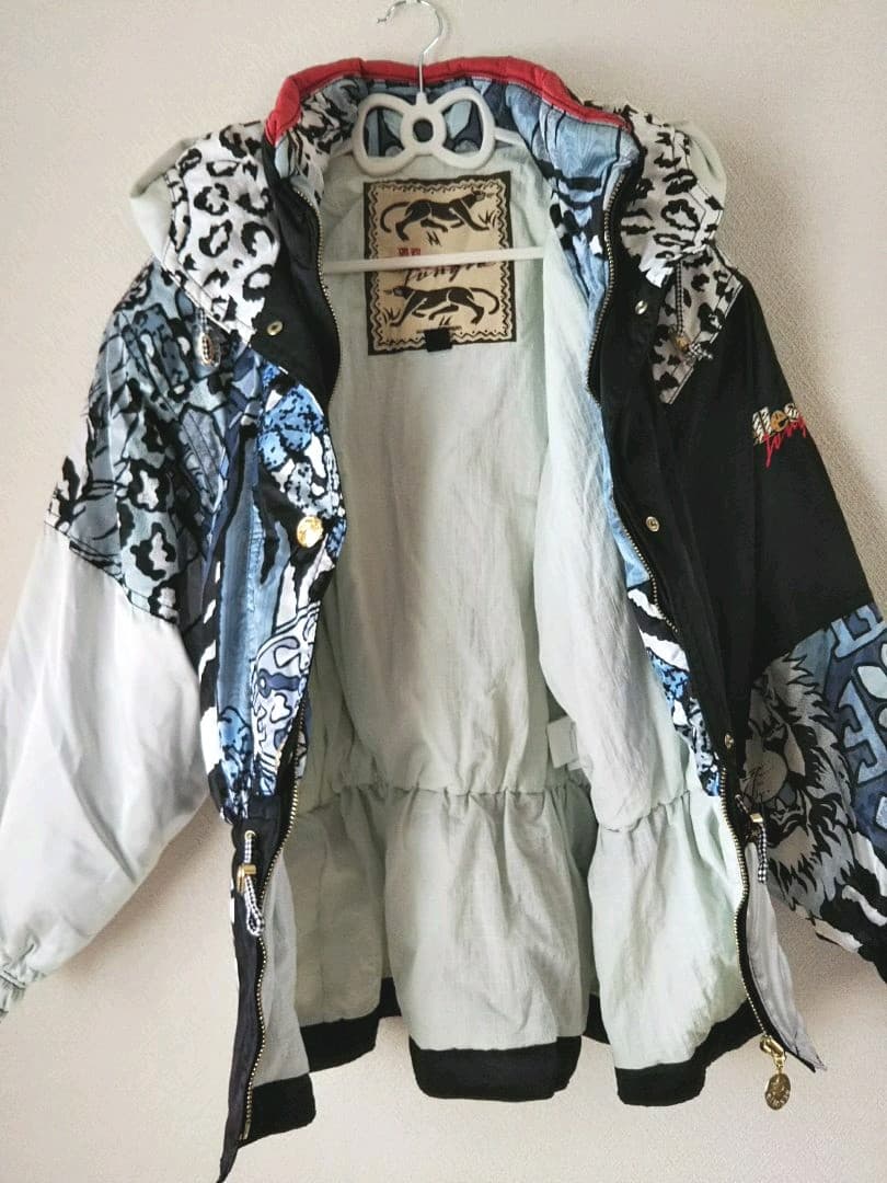 レディース用スキーウエア