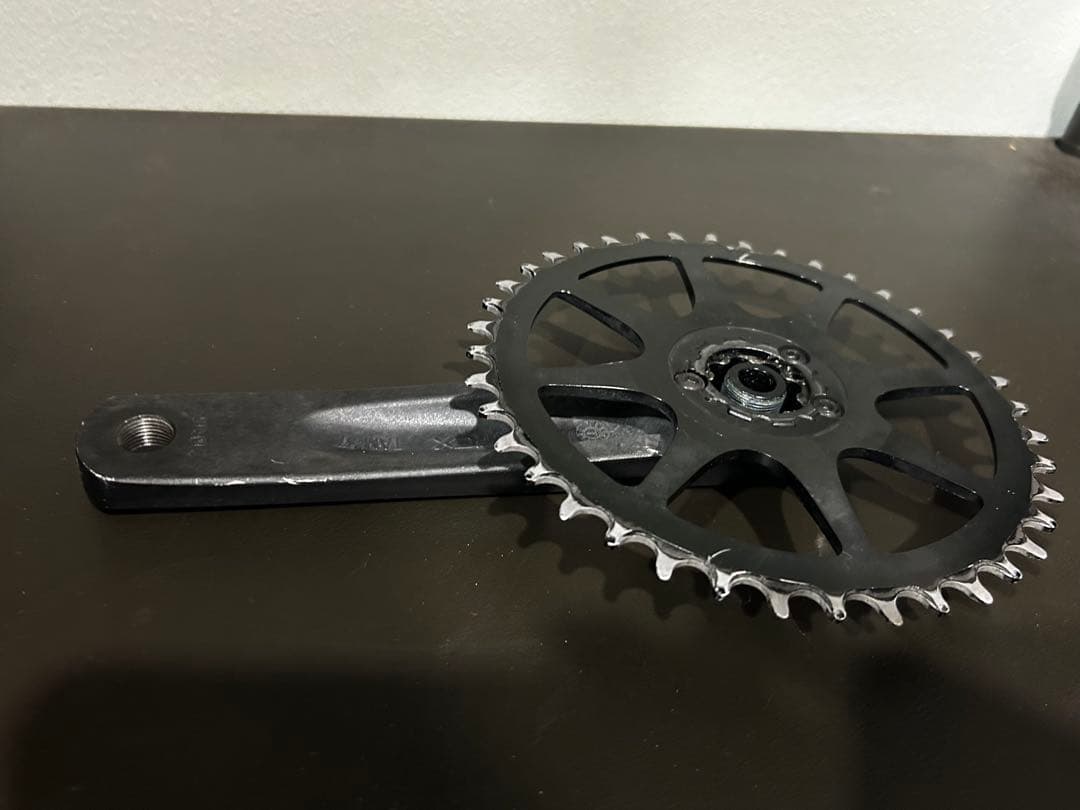 【BOMBTRACK クランクセット】SAMOX製　シングル用