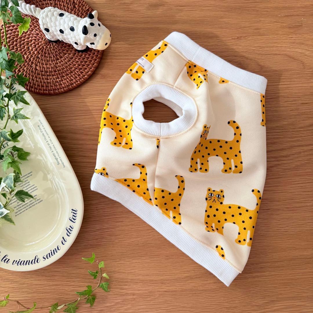 シュールなお顔の豹　フレブル服　ハンドメイド