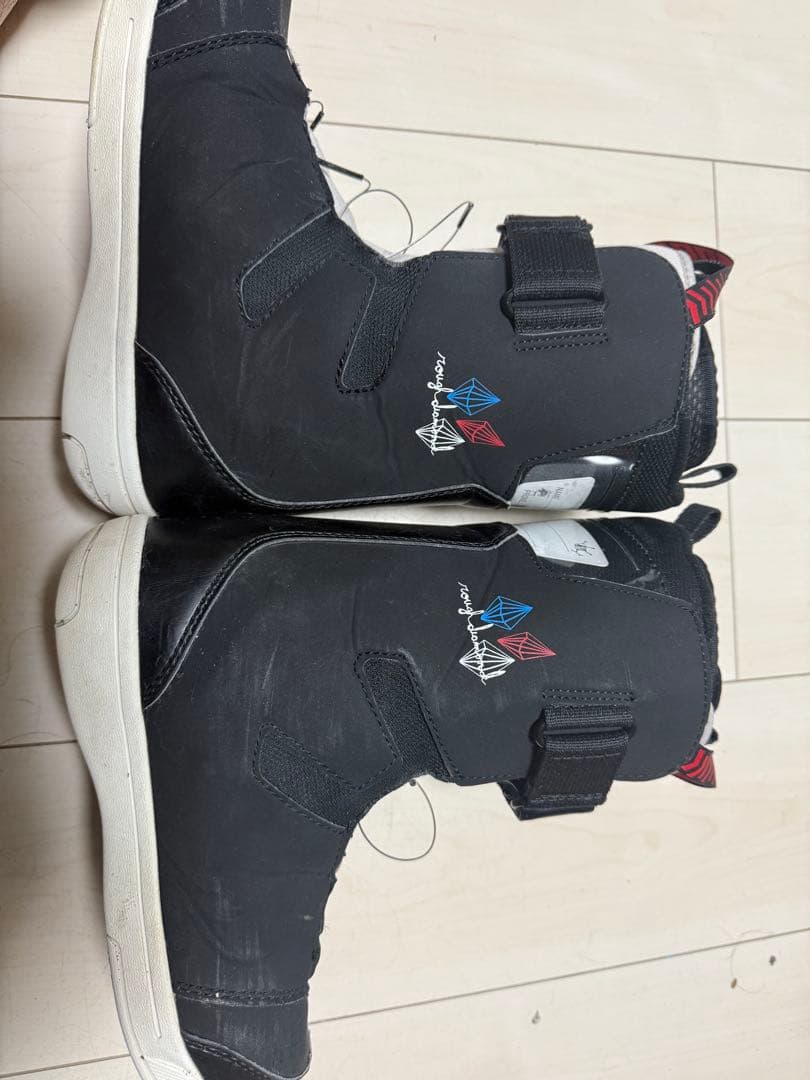 DEELUXE ラフダイヤモンド 21.0cm