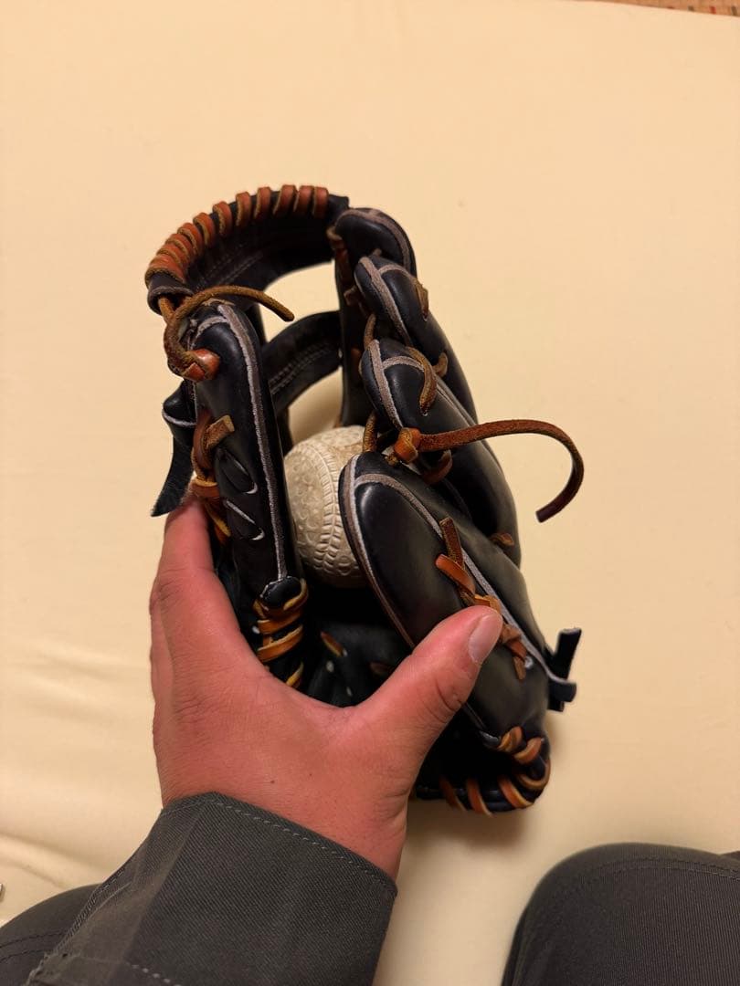 エールストーリー硬式内野手用 限定グラブ