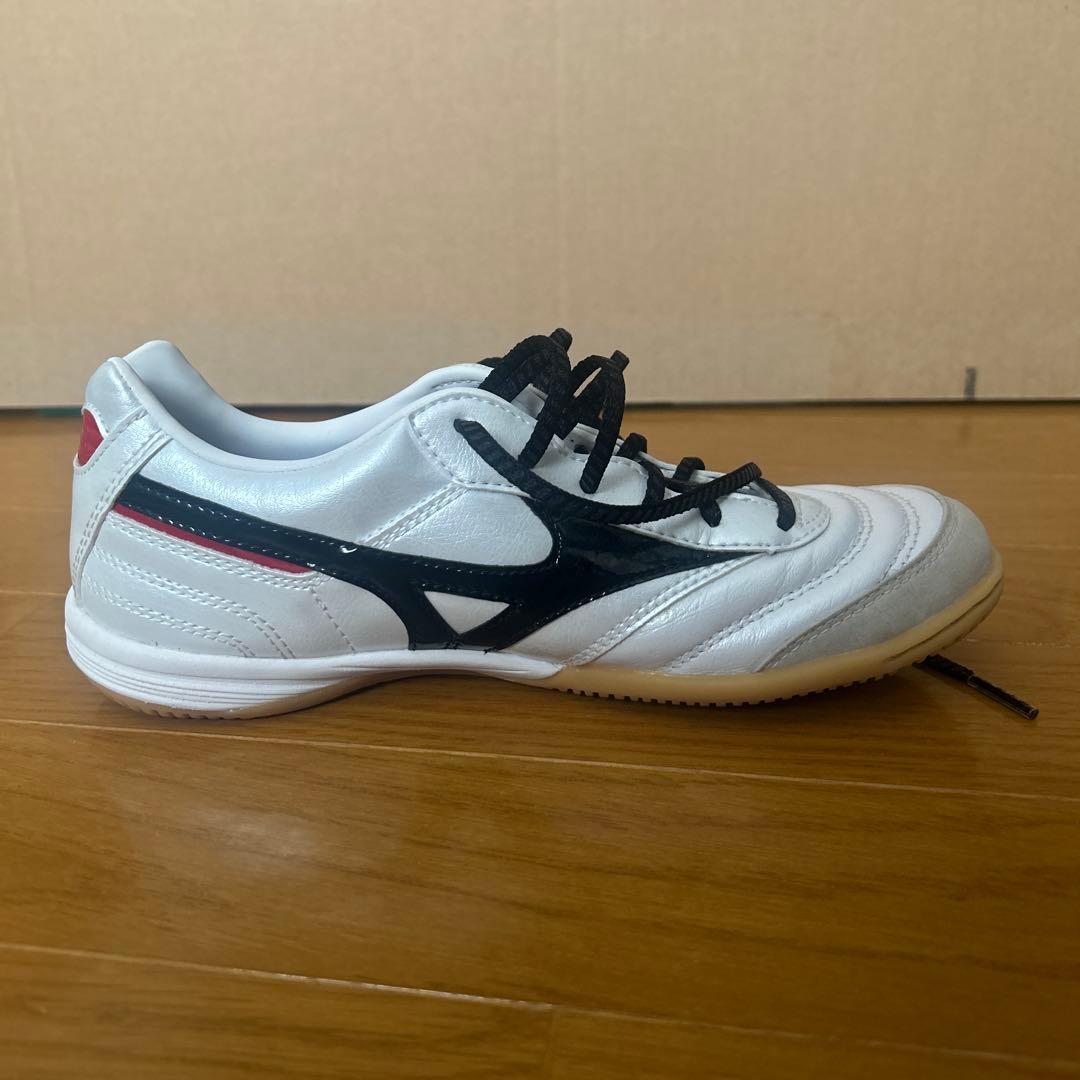 MizunoMorelia サッカーシューズ　ホワイト/ブラック/レッド23cm