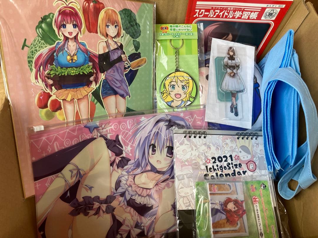 美少女系　漫画・アニメ雑貨　まとめ売り　110サイズ