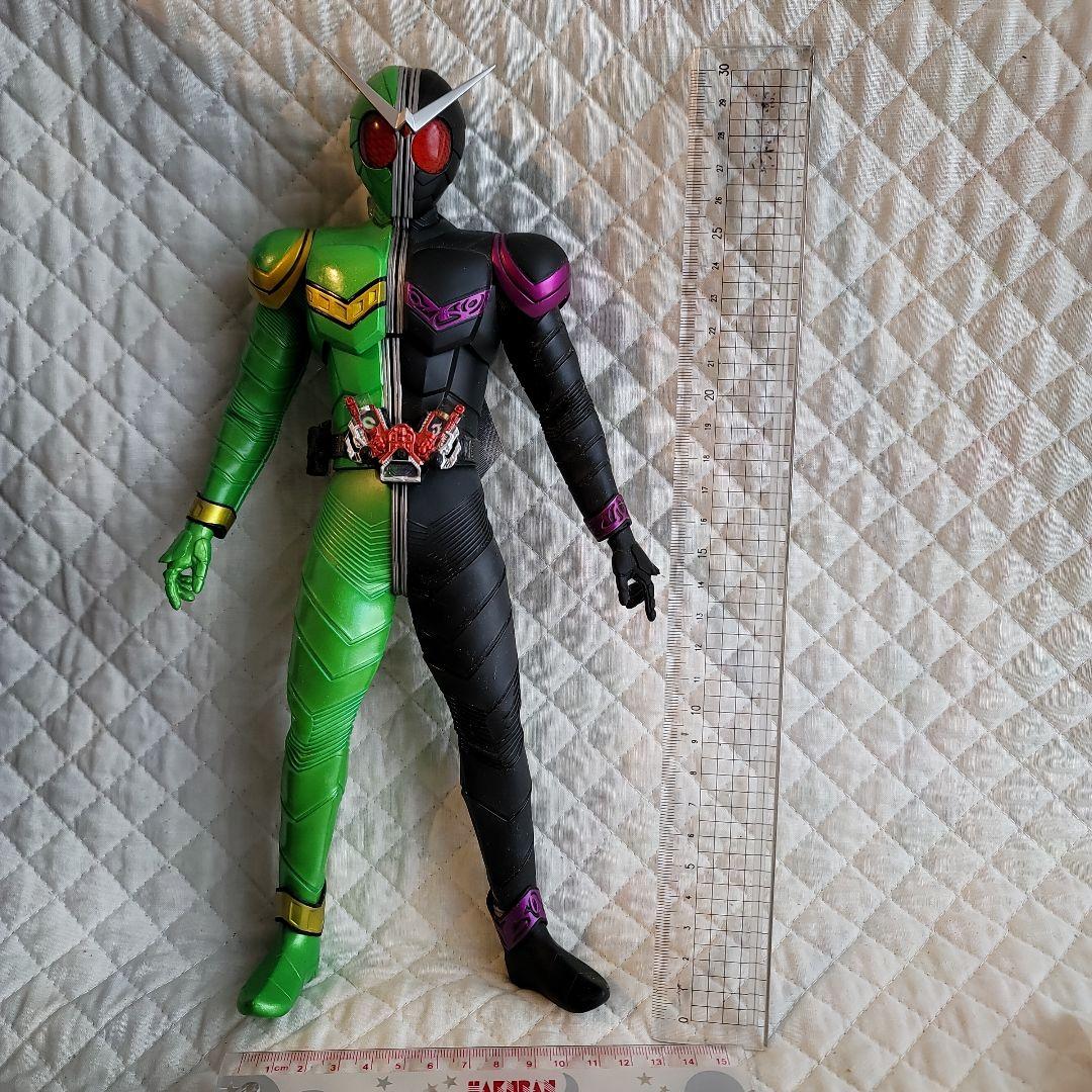 仮面ライダーダブル \"CYCLONEJOKER\" フィギュア　BANDAI