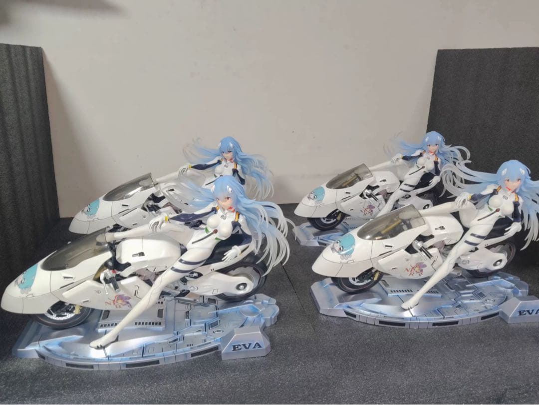 綾波レイ　フィギュア　エヴァンゲリオン