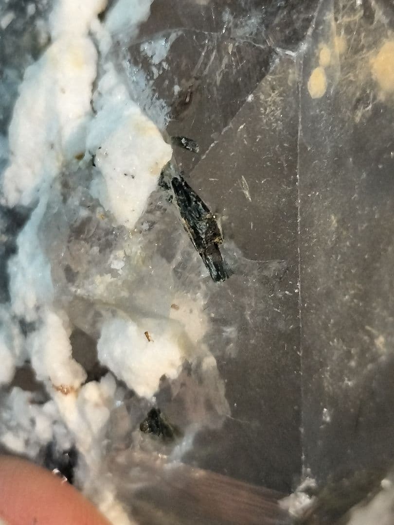 【奇跡の共演】ブルーザギマウンテンクォーツ　原石