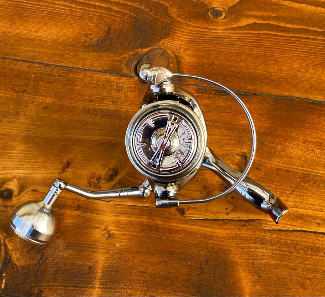 新品　スピニングリール　5000番　ショアジギング　シーバス　ねじ込み式ハンドル