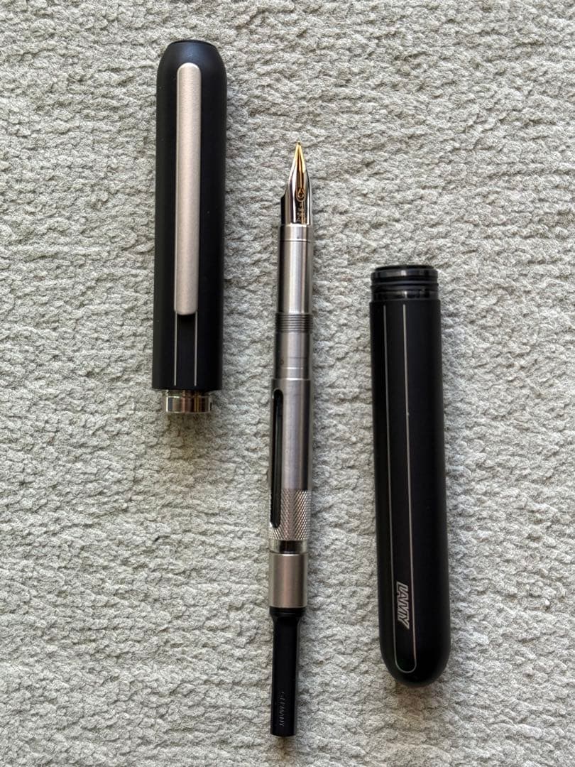 （中古美品）ラミー万年筆　ダイアログ3（DIALOG3）マットブラック　Fニブ