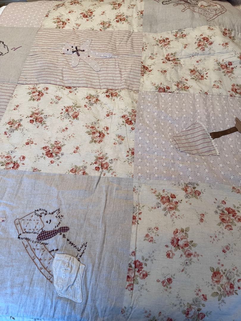 マニー テリア花柄レース パッチワークフリークロス