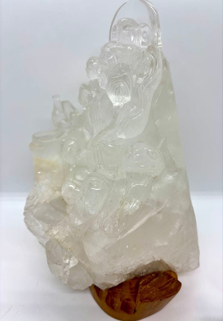 #★天然水晶★観音像 彫刻置物 木製台座付き