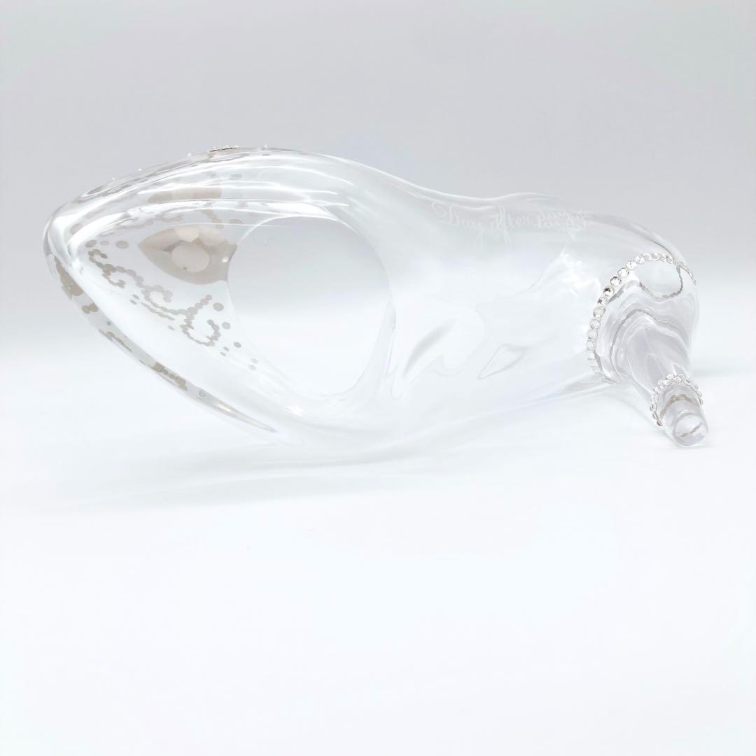 本当に履けるガラスの靴 エマ EMMA デコレーションハート リングバラ付き