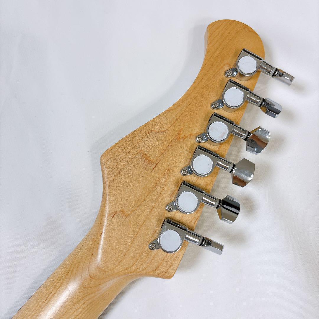 Bacchus ストラトタイプ エレキギター 水色　パステルカラー　バッカス