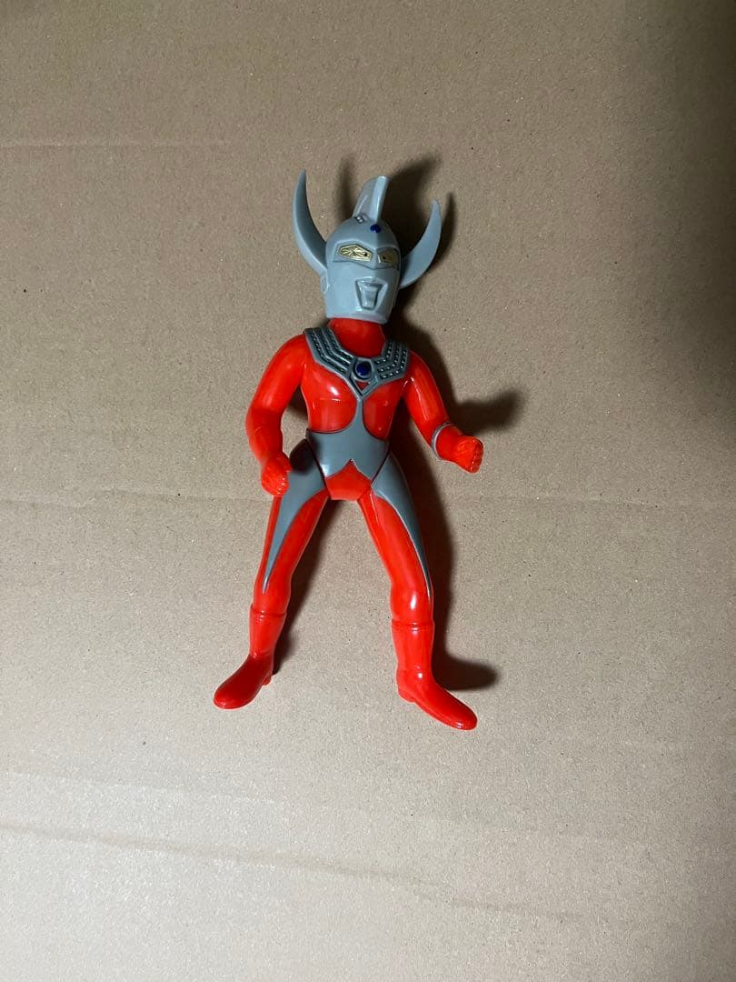 B-CLUB 復刻版怪獣シリーズ ウルトラマンタロウ　ソフビ　ブルマァク