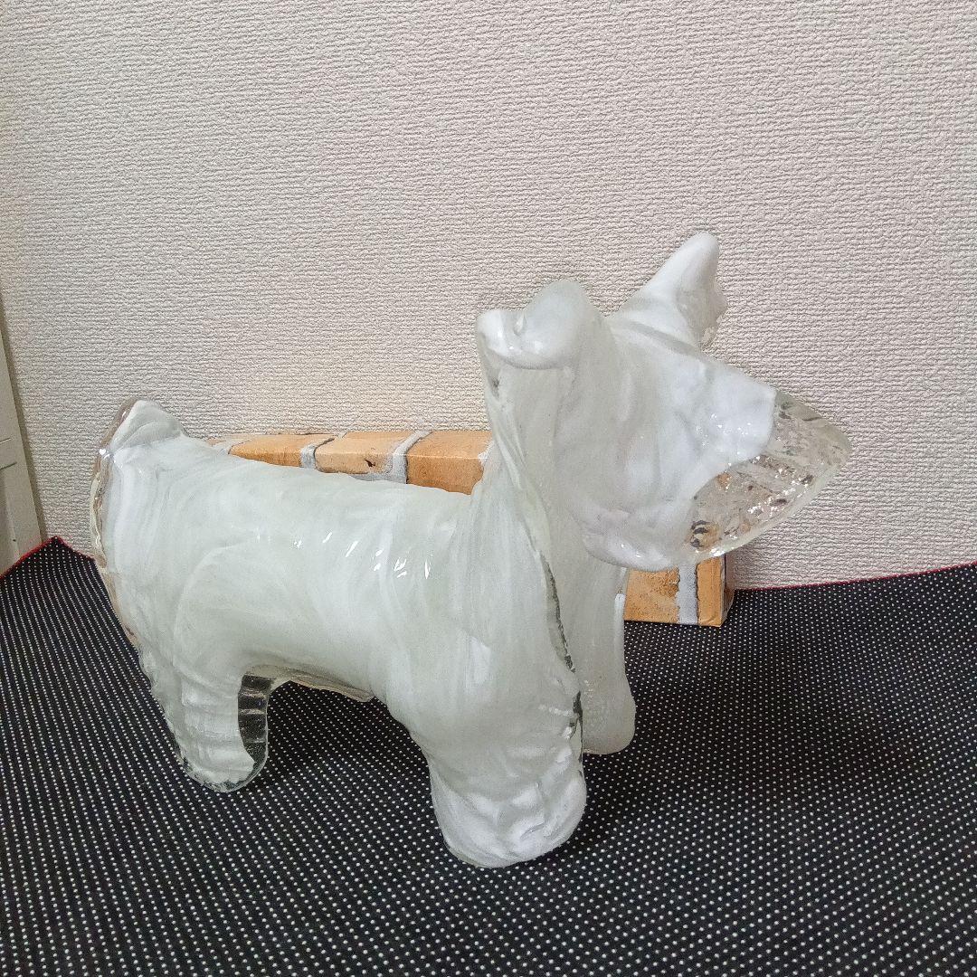 ルームランプ　照明器具 白い犬 ガラス製 ジャンク品　岩田工芸ガラス