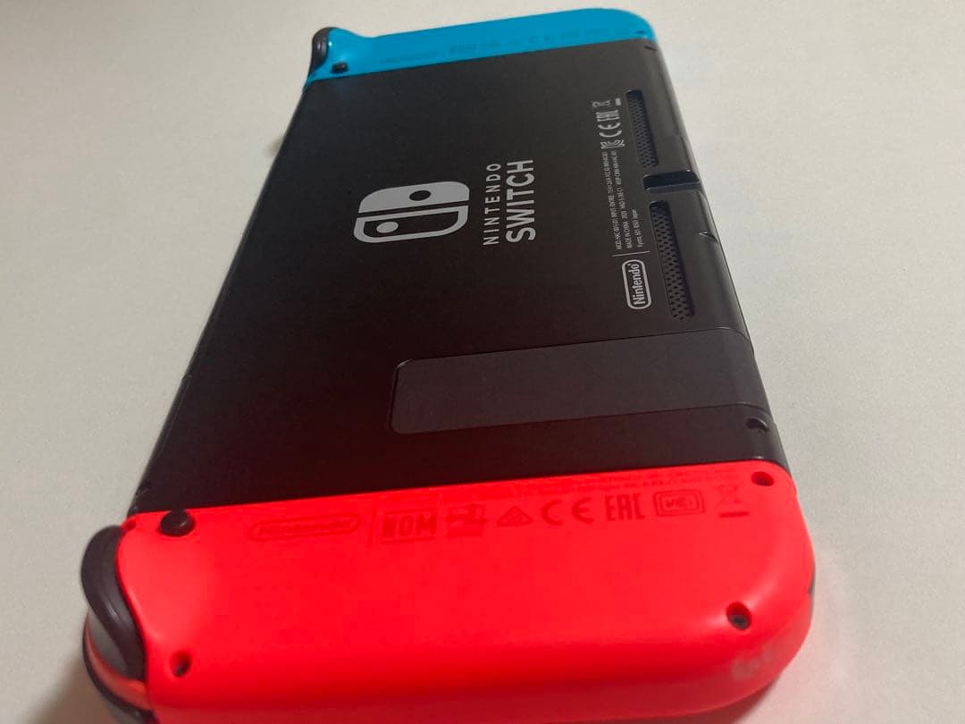 Nintendo Switch 新型（バッテリー強化版）